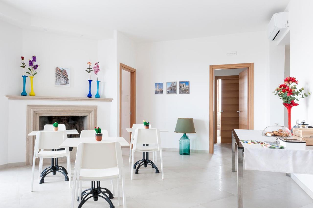 Ultimo Piano B&B Lecce Exterior foto